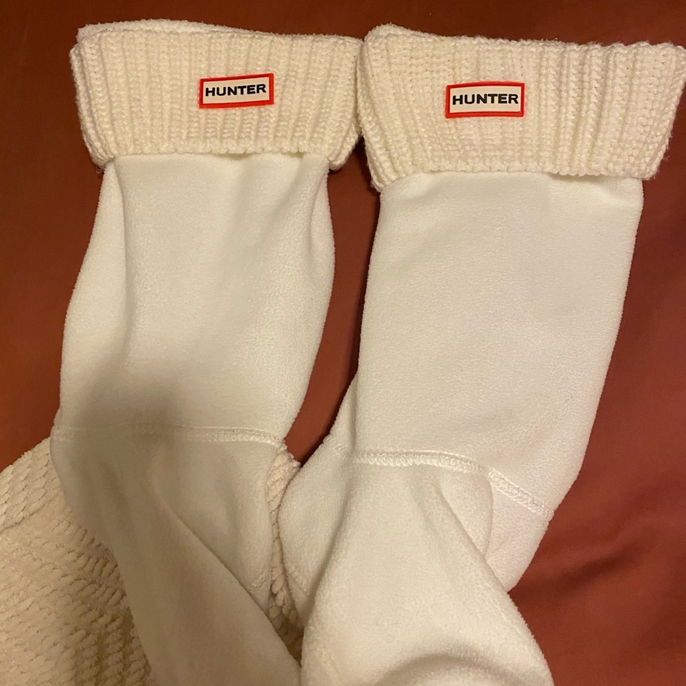 HUNTER BOOT SOCKS- SIZE LARGE (size 7-9 shoe)